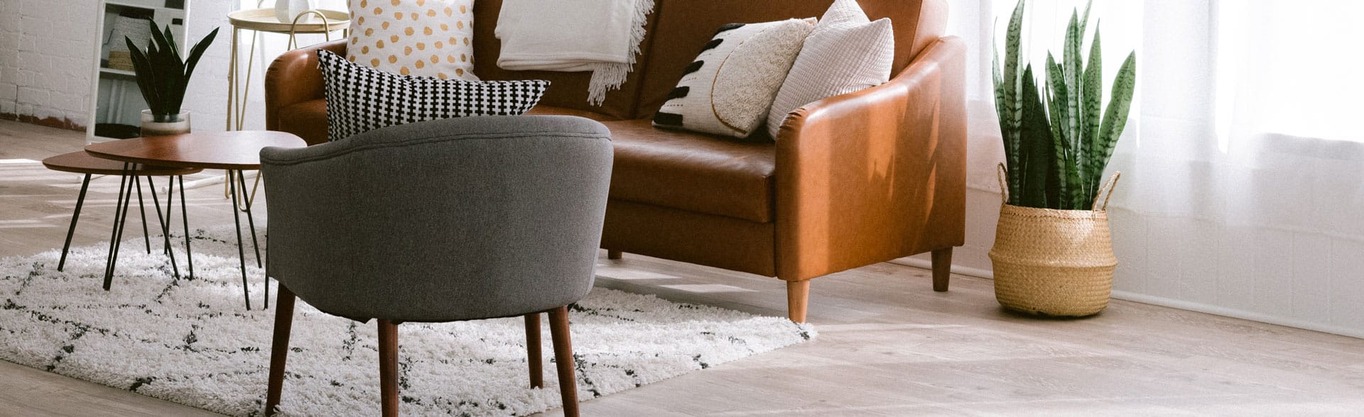 Lideres en Ventas de Piso Laminado PVC, Pisos Laminados Flotantes, Brillantes, de Trafico Pesado, Pisos Laminados Modernos, Economicos. Piso Laminado Gris