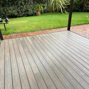 Piso WPC WALNUT Colección CK DECK para Exteriores