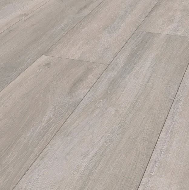 Piso Laminado ESSEX Aleman 8mm