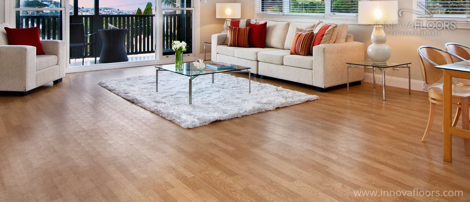 Piso Laminado en Colombia - Suelo de Madera Laminada en Colombia - Slider InnovaFloors - Con Marca_11zon